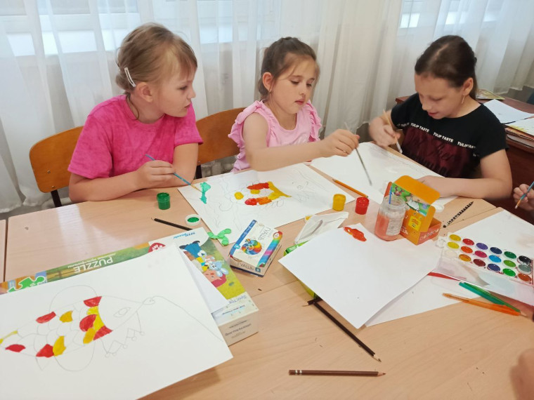 МЫ ЖИВЁМ В ГОСТЯХ У ЛЕТА.